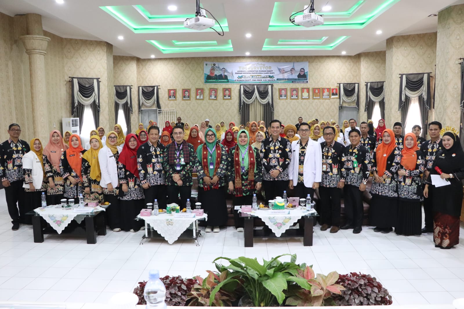 Masuki Tahap Luring, Tim Surveior LARS DHP Tinjau Langsung Pelayanan di RSJ Prof. H.B. Saanin