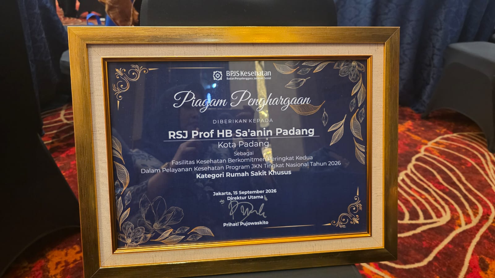 Penghargaan Peringkat Kedua Fasilitas Kesehatan Berkomitmen dalam Pelayanan Kesehatan Program JKN Tingkat Nasional Tahun 2026 Kategori Rumah Sakit Khusus